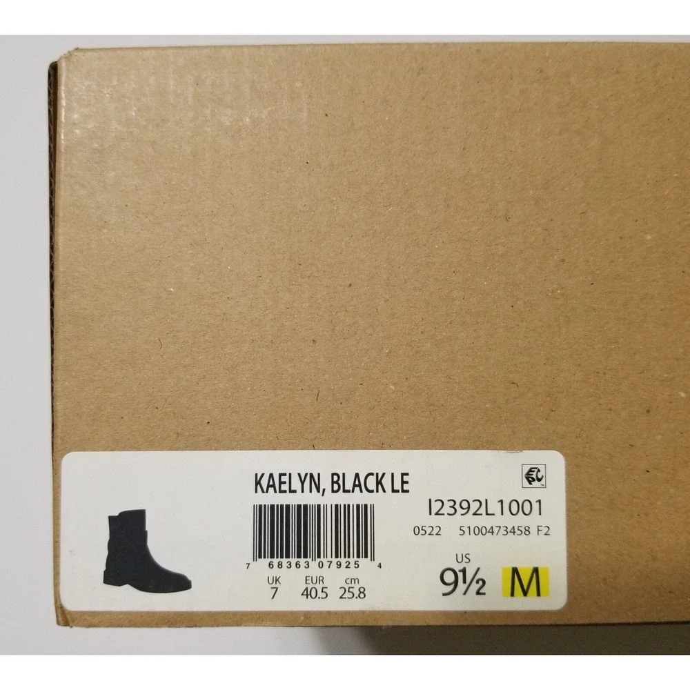 NIB Vince Kaelyn Leather Waterproof Moto Ankle Boots Black Buckle 9.5 $350